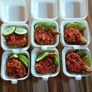 3 paket geprek gepyur tanpa nasi pilih sambal ijo ori atau matah