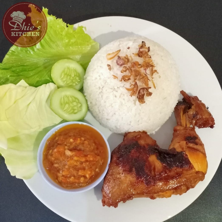 AYAM BAKAR BUMBU RUJAK