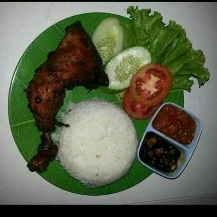 AYAM BAKAR MM