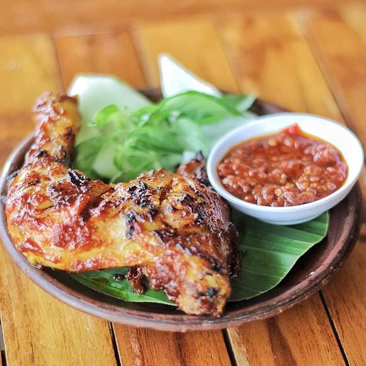 AYAM BAKAR PARAPE