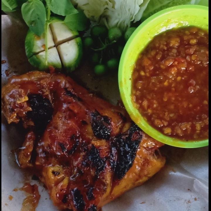 AYAM BAKAR MADU