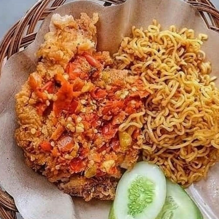 AYAM GEPREK MIE TAK PAKAI NASI