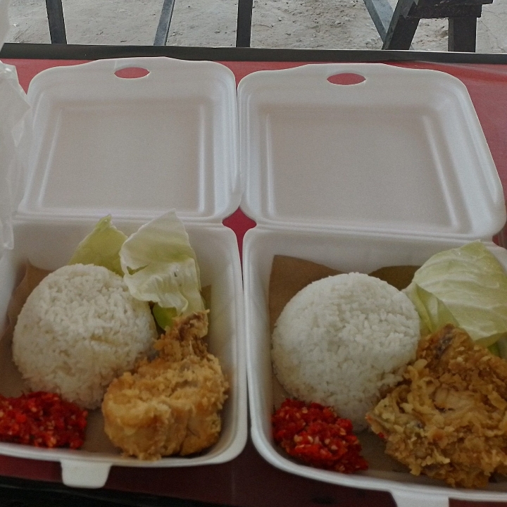 AYAM GEPREK NASI DAN TEH ES  4