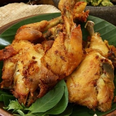 AYAM KAMPUNG CABE IJO 