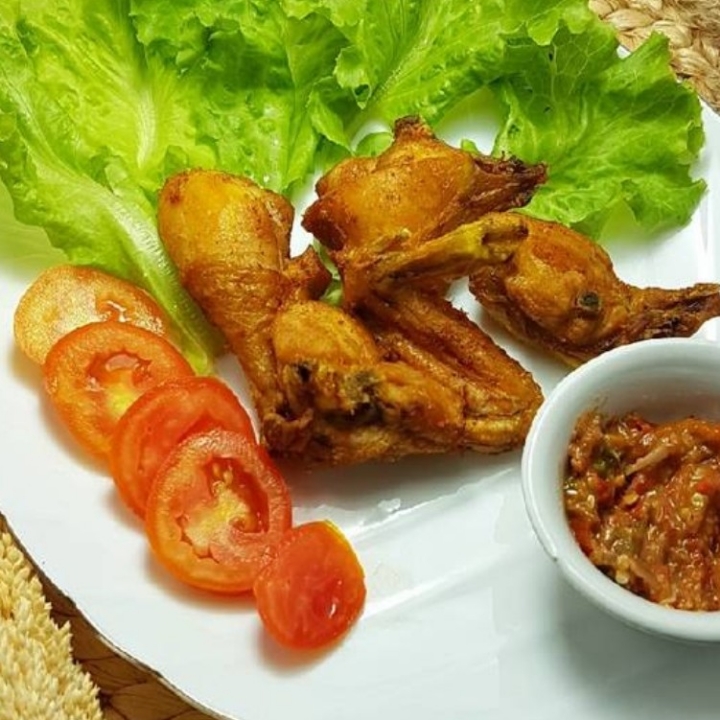 AYAM LALAPAN 