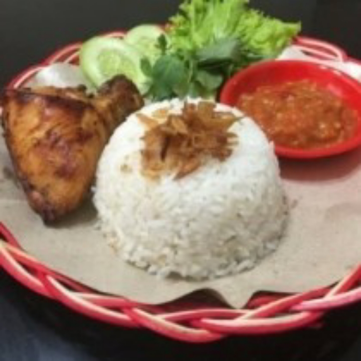 AYAM LALAPAN