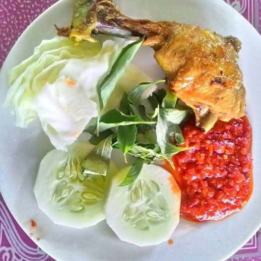 AYAM LALAPAN