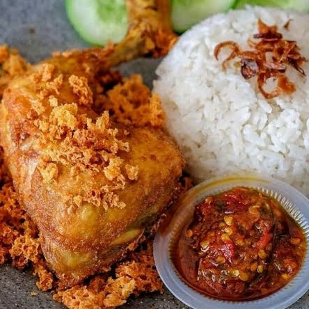 AYAM PENYET