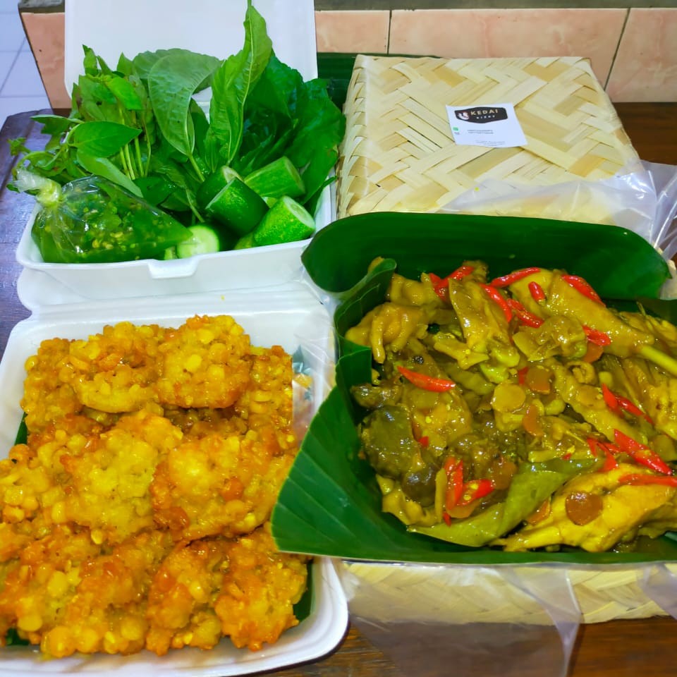 AYAM UNGKEP NO BAKWAN JAGUNG