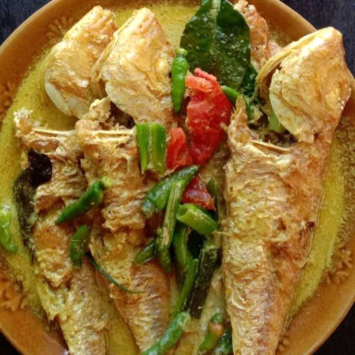 Acar Ikan Merah