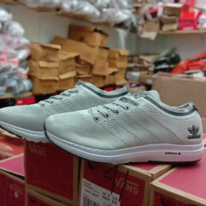 Adidas Abu Terang