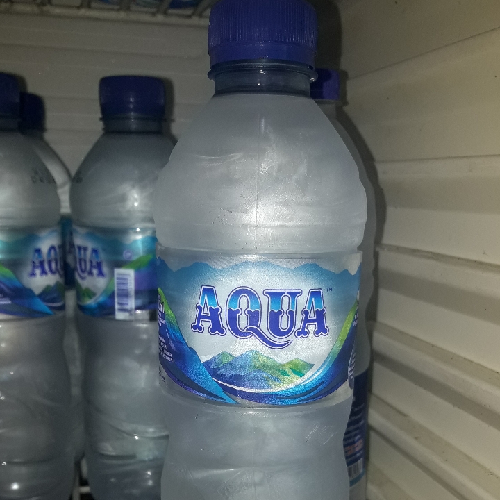 Air Mineral Aqua 600 Ml