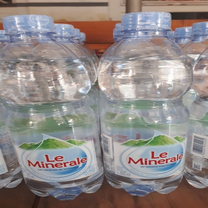 Air Mineral Leminerale 600ml 