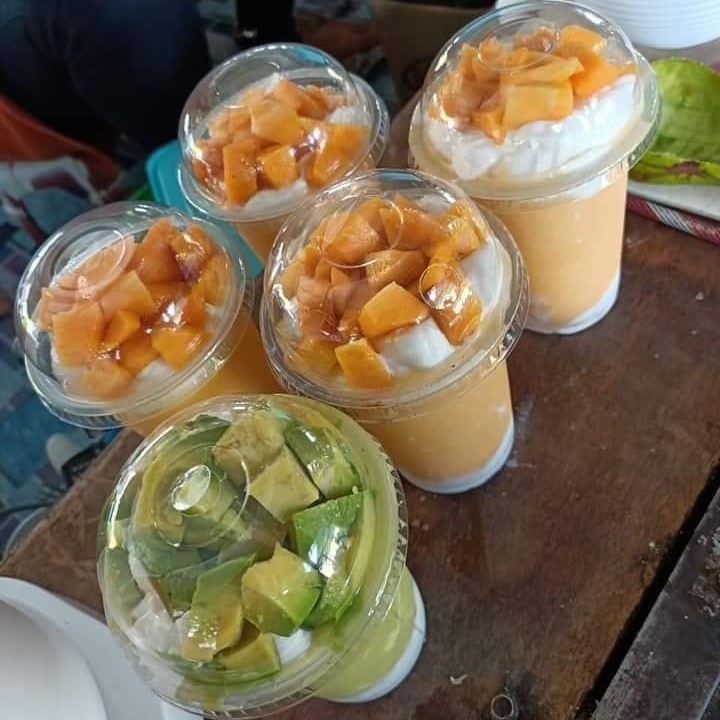 Alpokat Kocok Dan Mangga Kocok