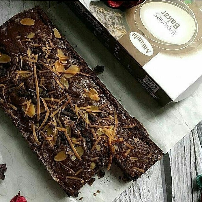 Amanda Brownies Bakar