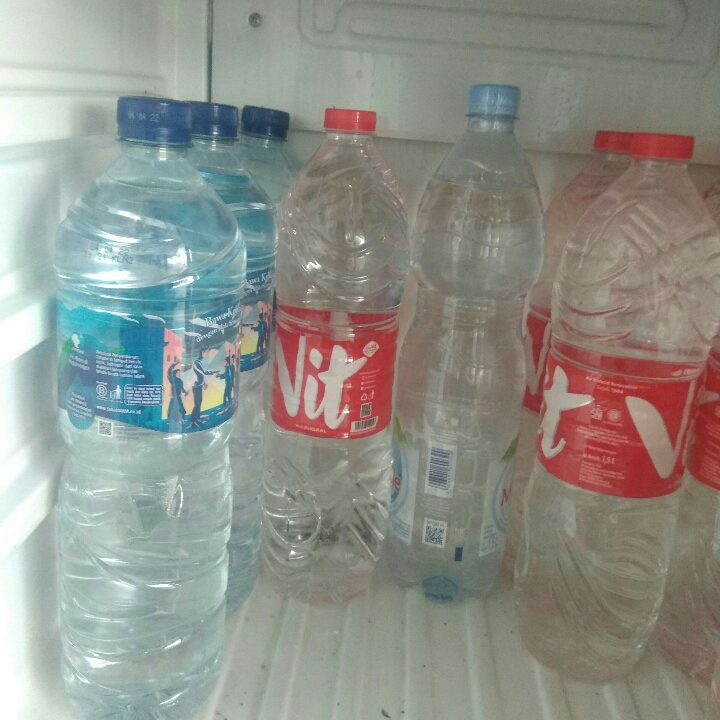 Aqua Botol Kecil