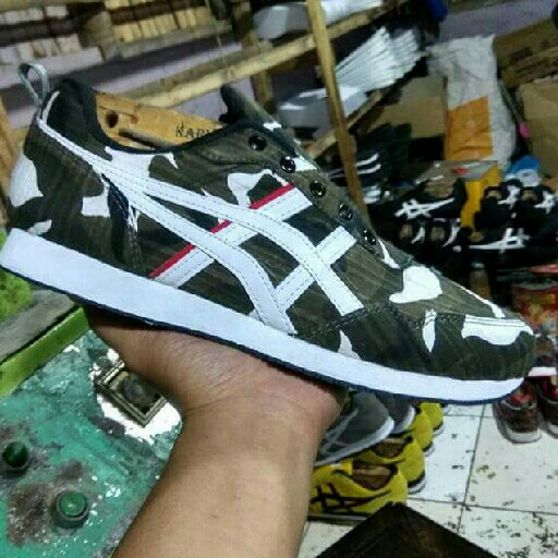 Asics Tiger