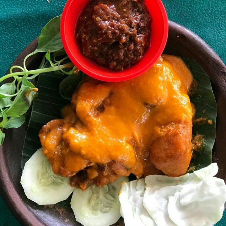 Ayam  Rujak Dada