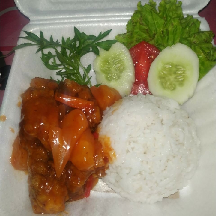 Ayam Asam Manis plus Nasi