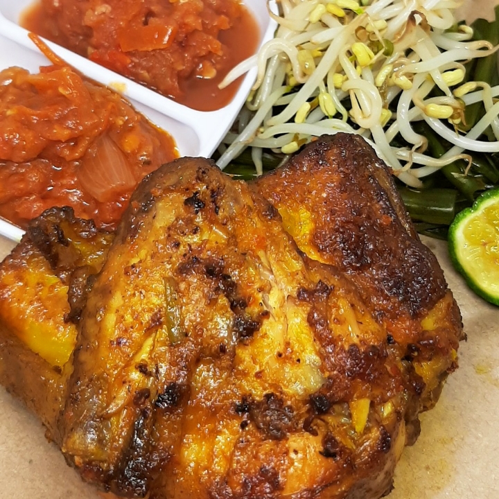 Ayam Asap Khas Lombok