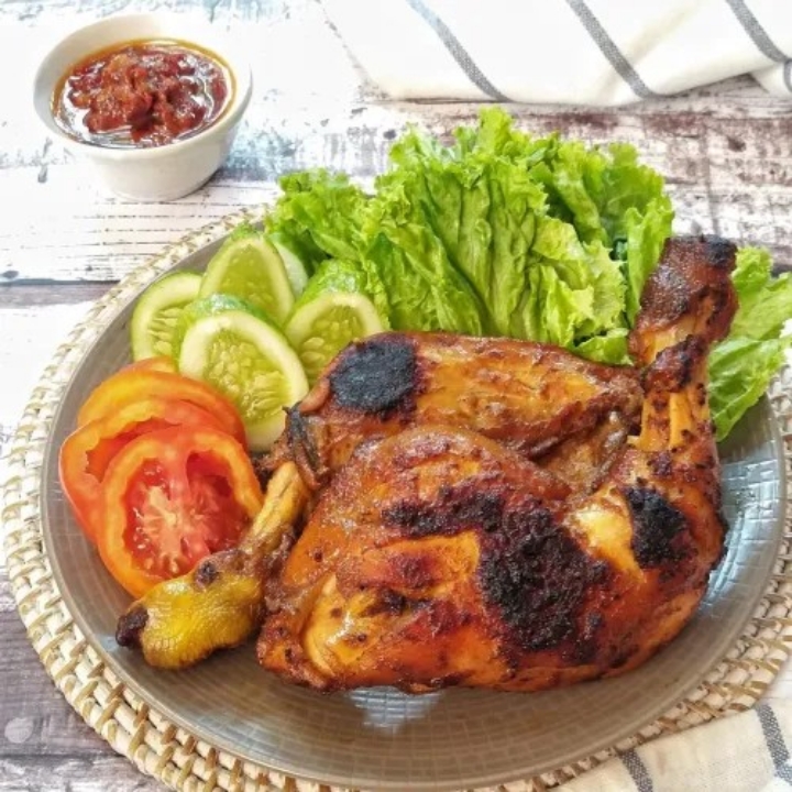 Ayam Bakar  Paha Utuh 