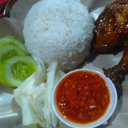 Ayam Bakar Babon Nasi