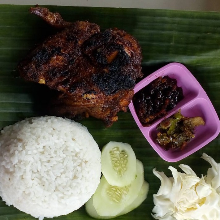 Ayam Bakar Bekakak Khas Sunda