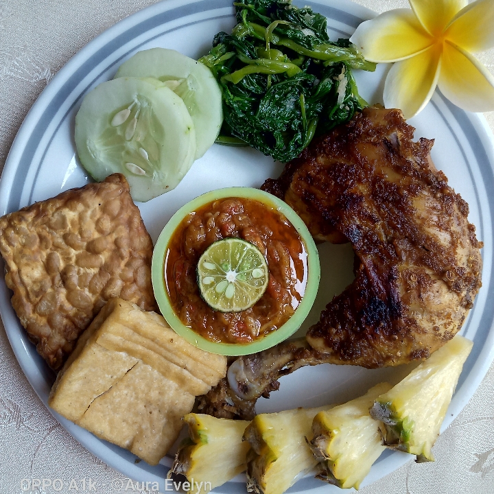 Ayam Bakar Jukut Gondo