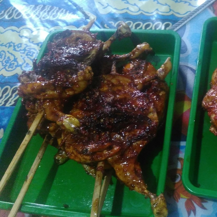 Ayam Bakar bekakak