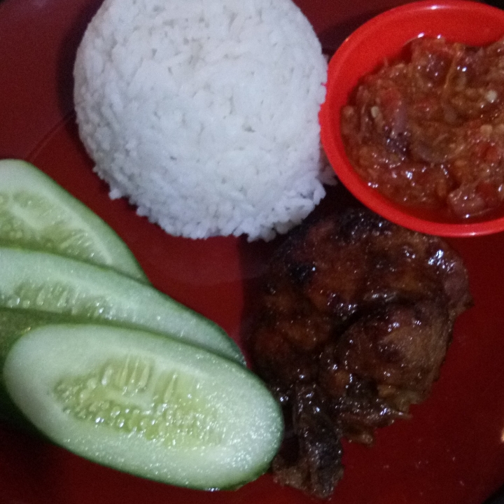 Ayam Bakar Mamah Teteh