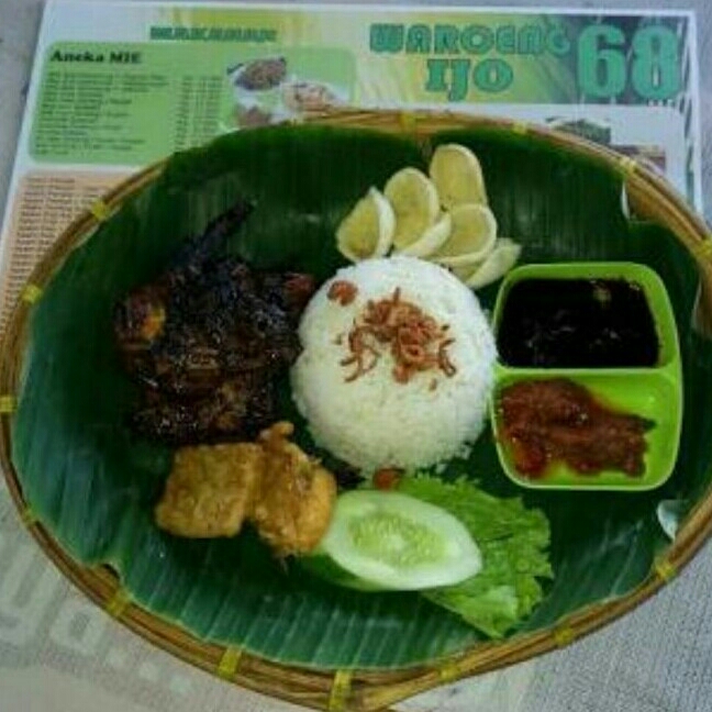 Ayam Bakar Nasi Uduk