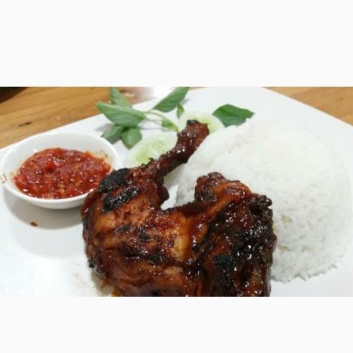 Ayam Bakar Paha Dan Nasi