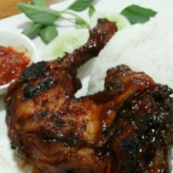 Ayam Bakar Paha dan Nasi