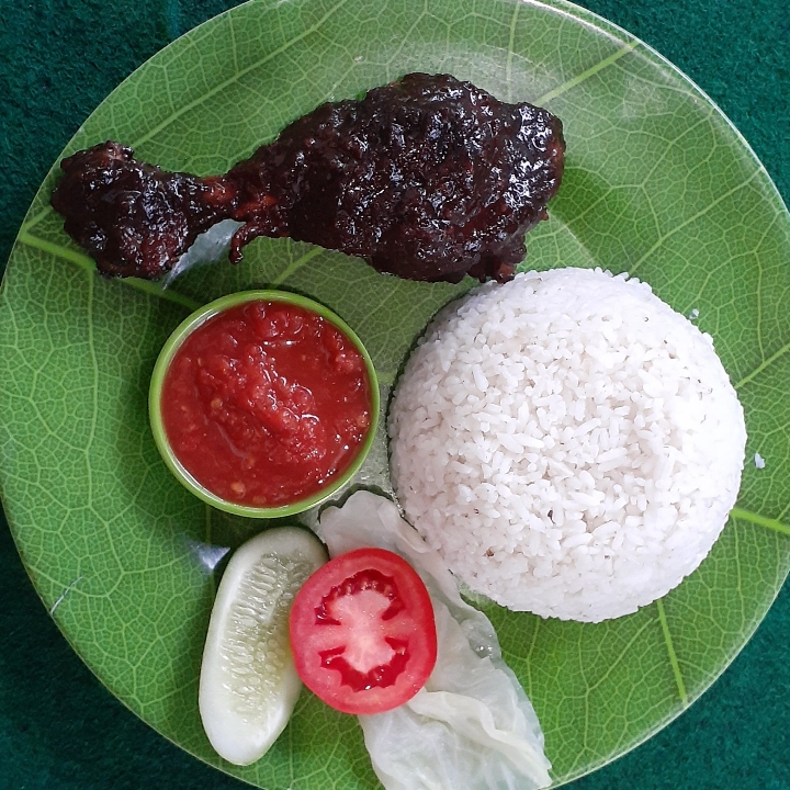 Ayam Bakar Plus Nasi