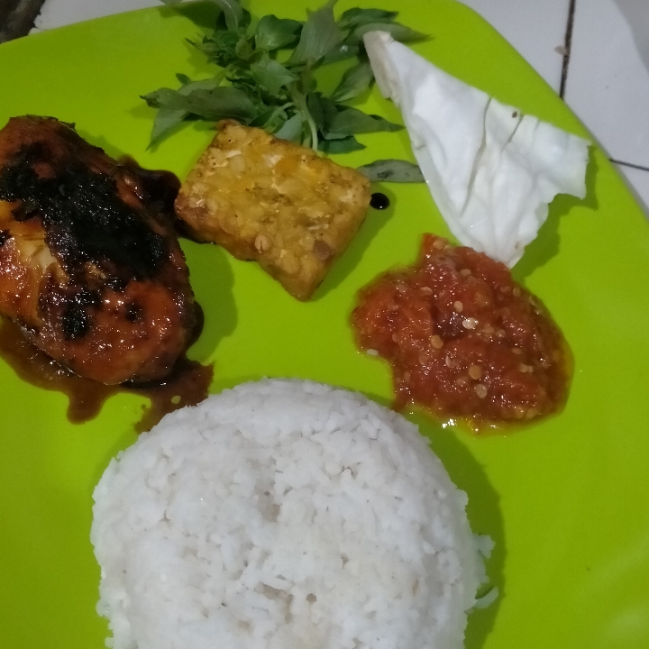 Ayam Bakar Plus Nasi Sambal Acan