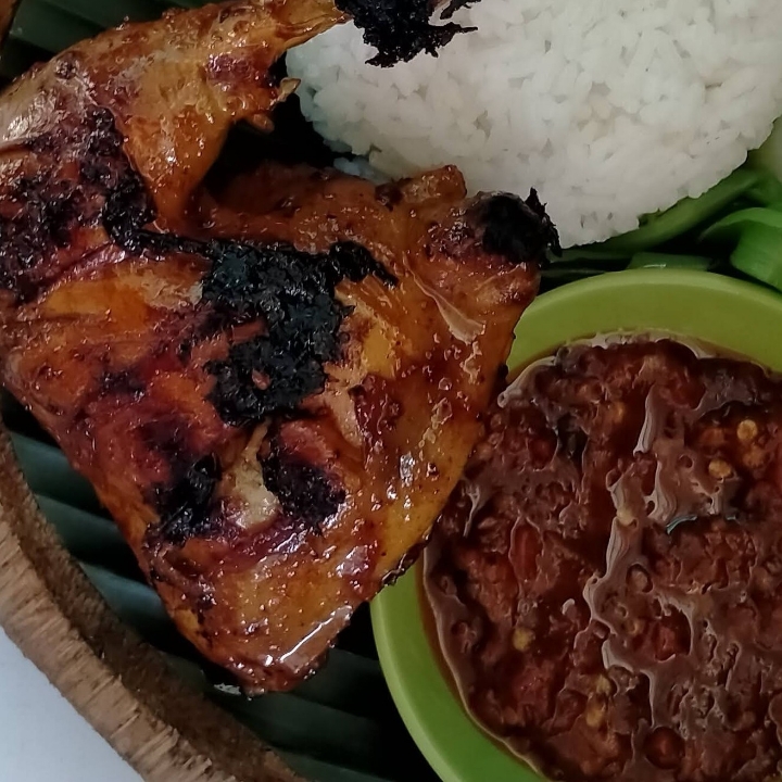 Ayam Bakar Saja