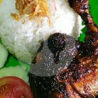 Ayam Bakar Taliwang Plus Manis Dingin