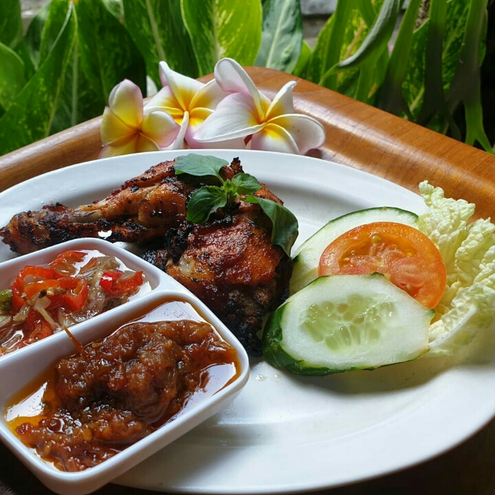 Ayam Bakar atau Goreng