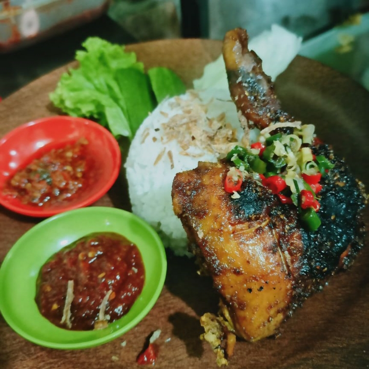 Ayam Bakar dan Nasi