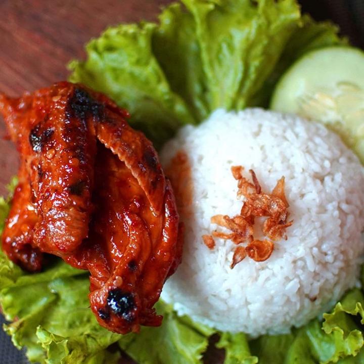 Ayam Bakar dan Nasi