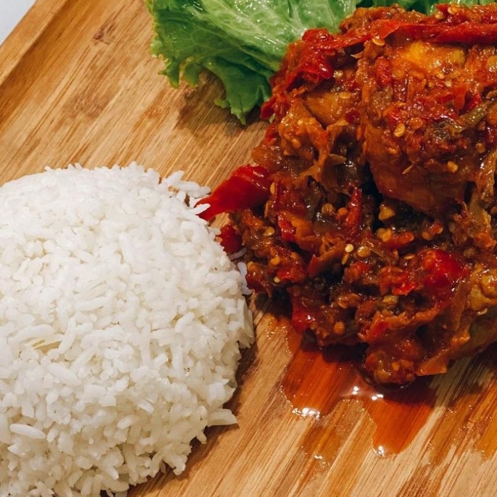 Ayam Balado Komplit