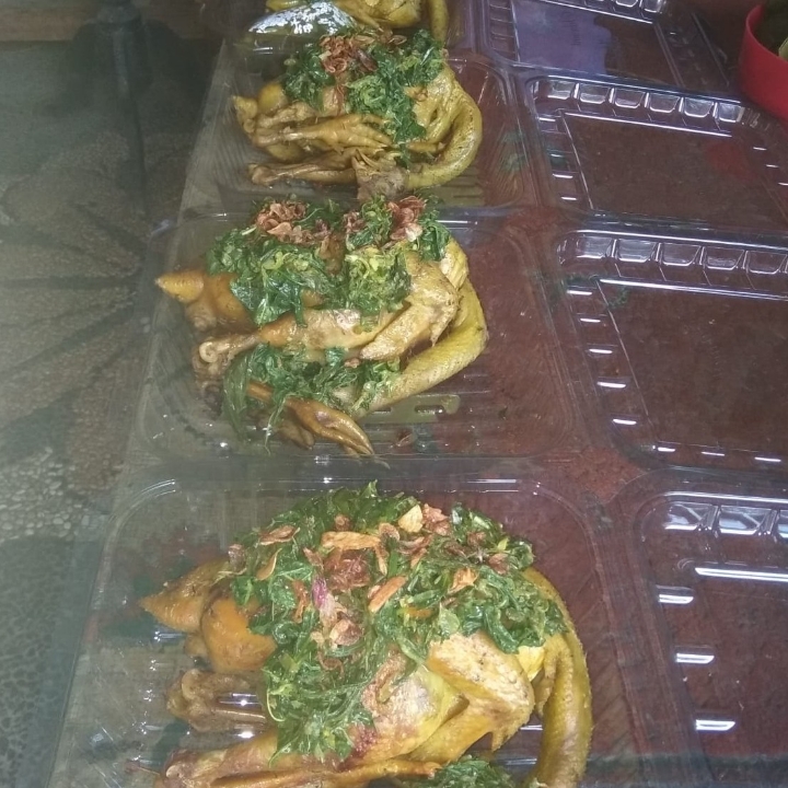 Ayam Betutu