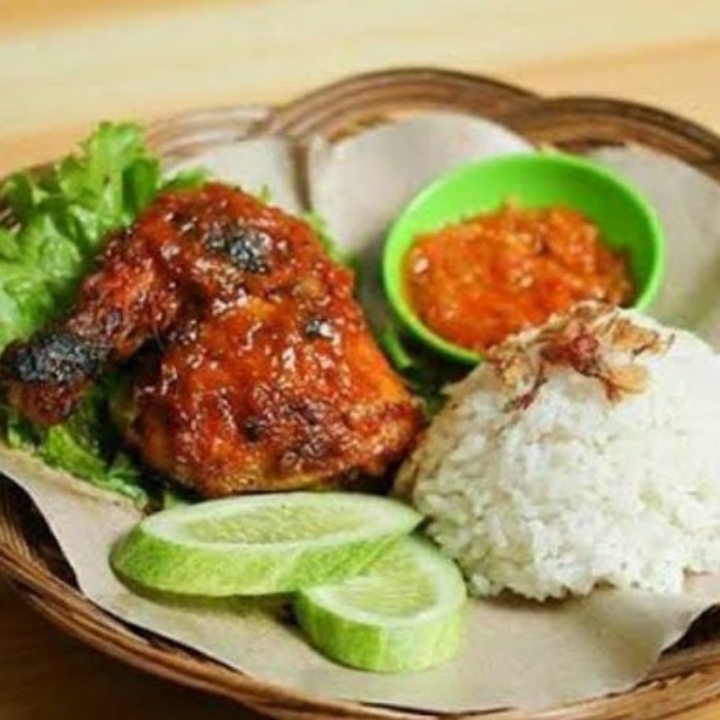 Ayam Bkar 