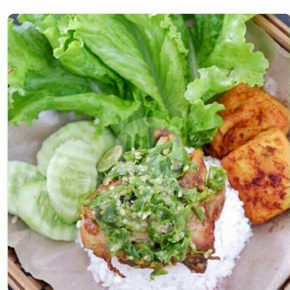 Ayam Cabe Ijo