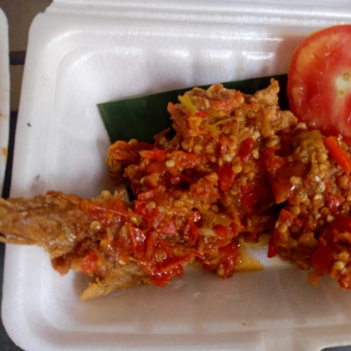 Ayam Cryspi Sambel Nasi