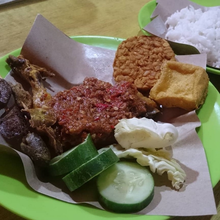 Ayam Gebuk BABAKBELUR Paha