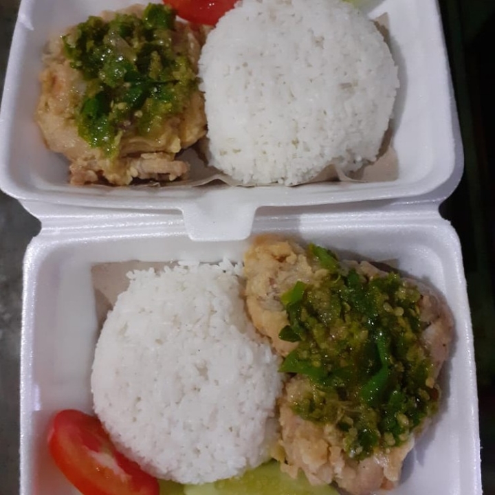 Ayam Geprek Cabe Hijau