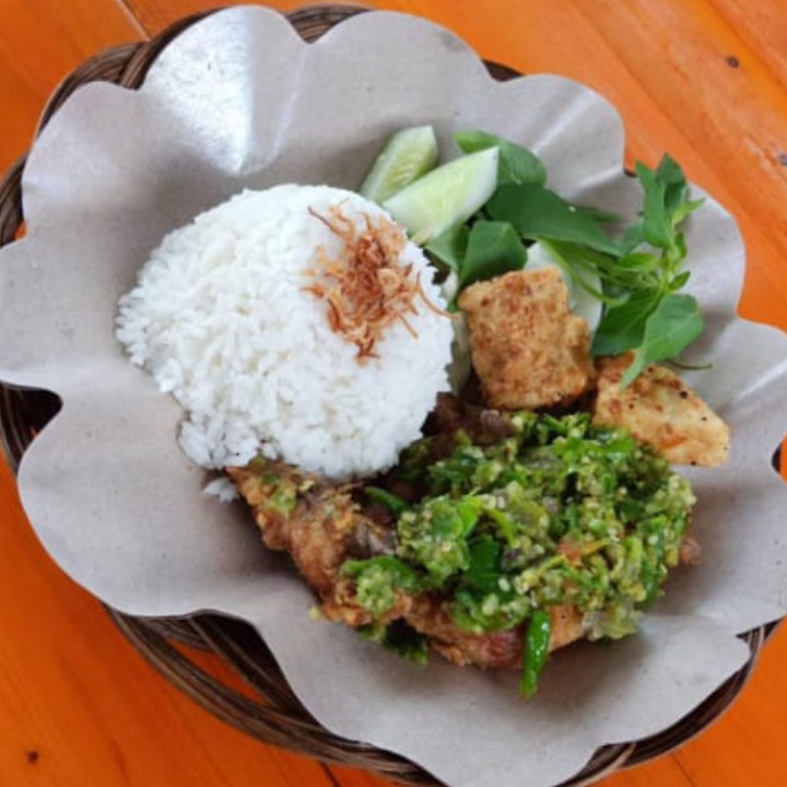 Ayam Geprek Cabe Ijo