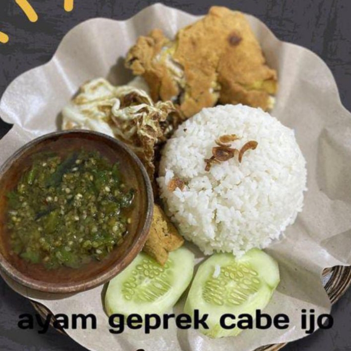 Ayam Geprek Cabe Ijo