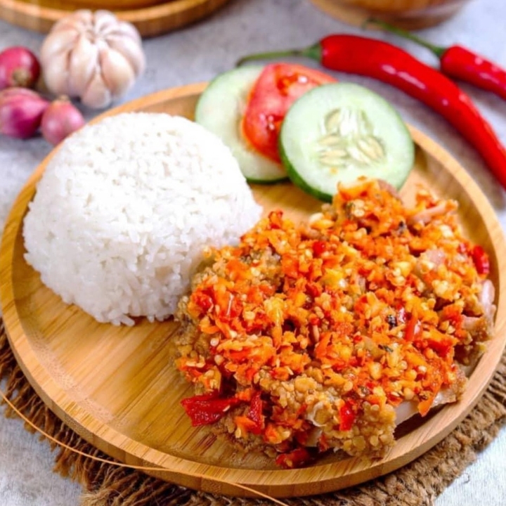 Ayam Geprek Dada Besar Tanpa Nasi